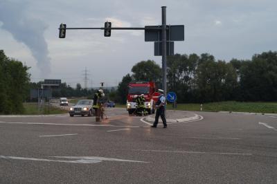 Oelspur auf der Autobahnauffahrt bei Pleidelsheim